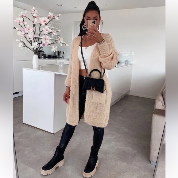 CHARLES & KEITH Leather Black Boots - Picture 11 of 11